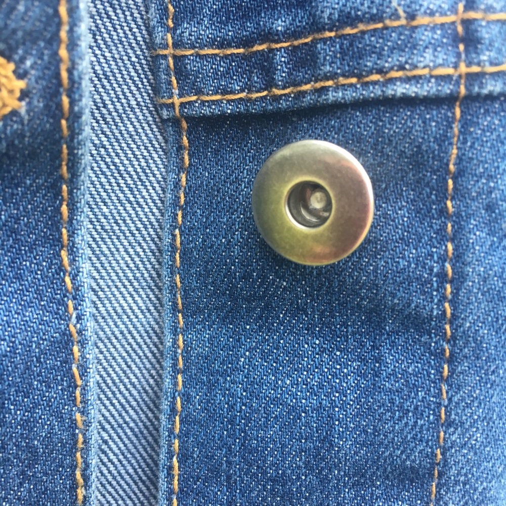 💕🌸Jean Jacket🌸💕 - Picture 5 of 5
